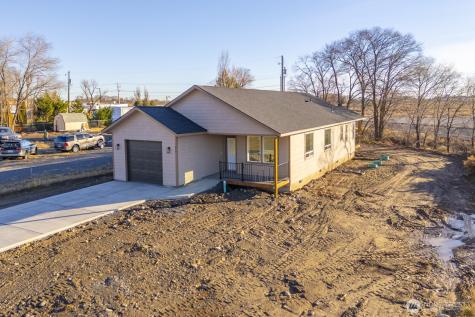 419 5th Avenue Soap Lake WA 98851