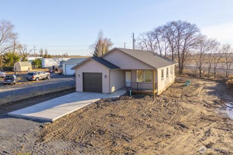 419 5th Avenue Soap Lake WA 98851