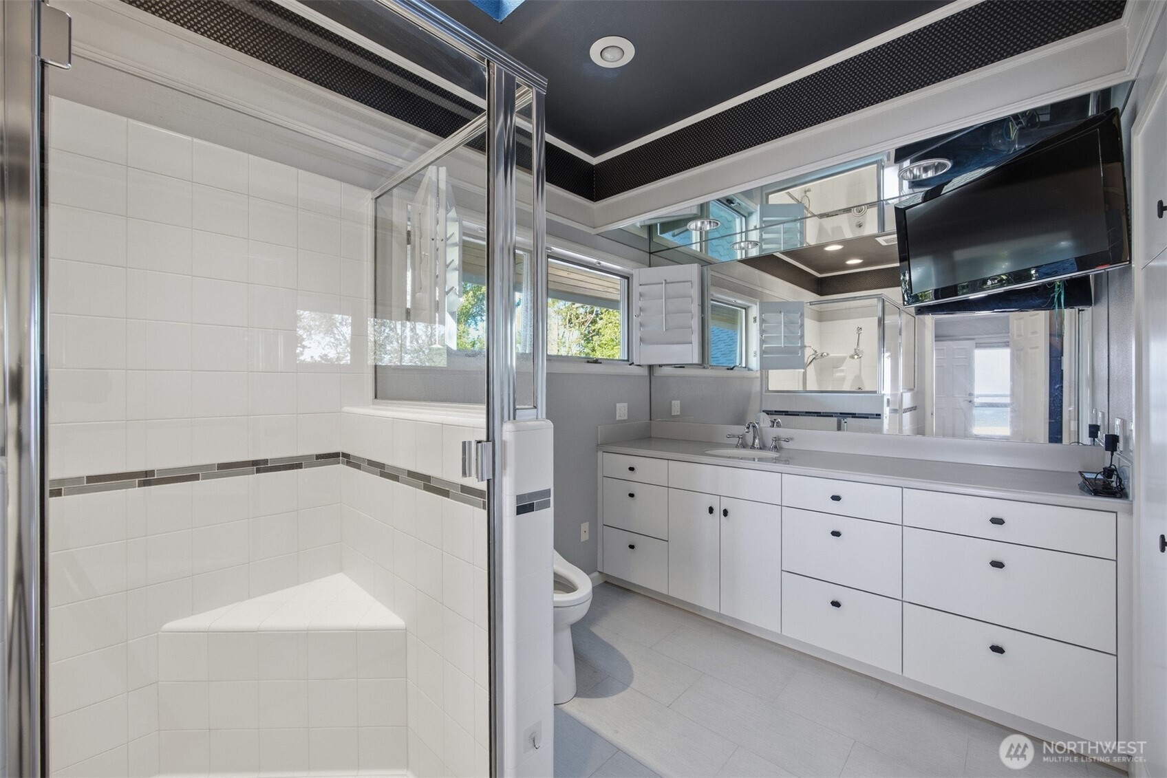 6867 Holeman Avenue Blaine WA 98230