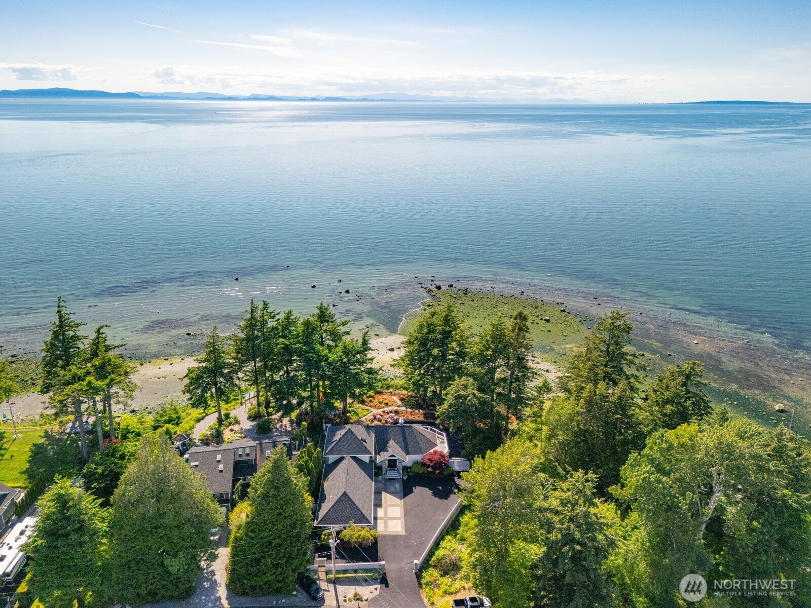 6867 Holeman Avenue Blaine WA 98230