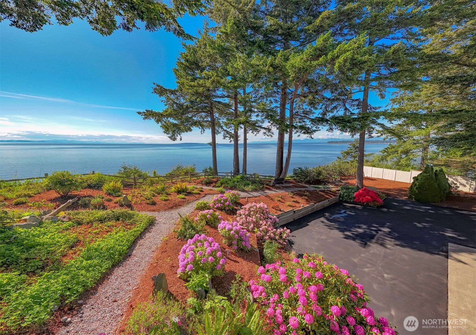 6867 Holeman Avenue Blaine WA 98230