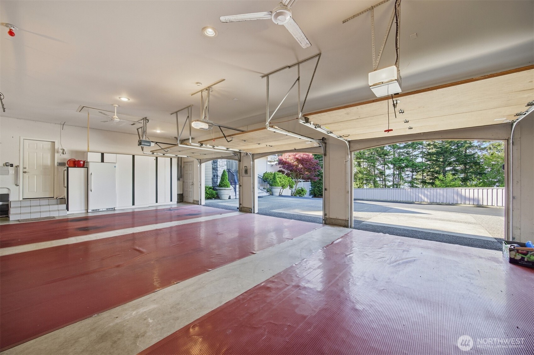 6867 Holeman Avenue Blaine WA 98230