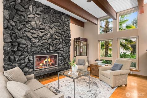 16 Cascade Key Bellevue WA 98006