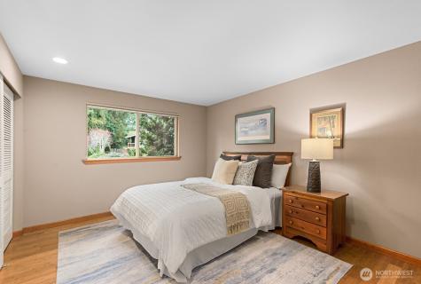 16 Cascade Key Bellevue WA 98006