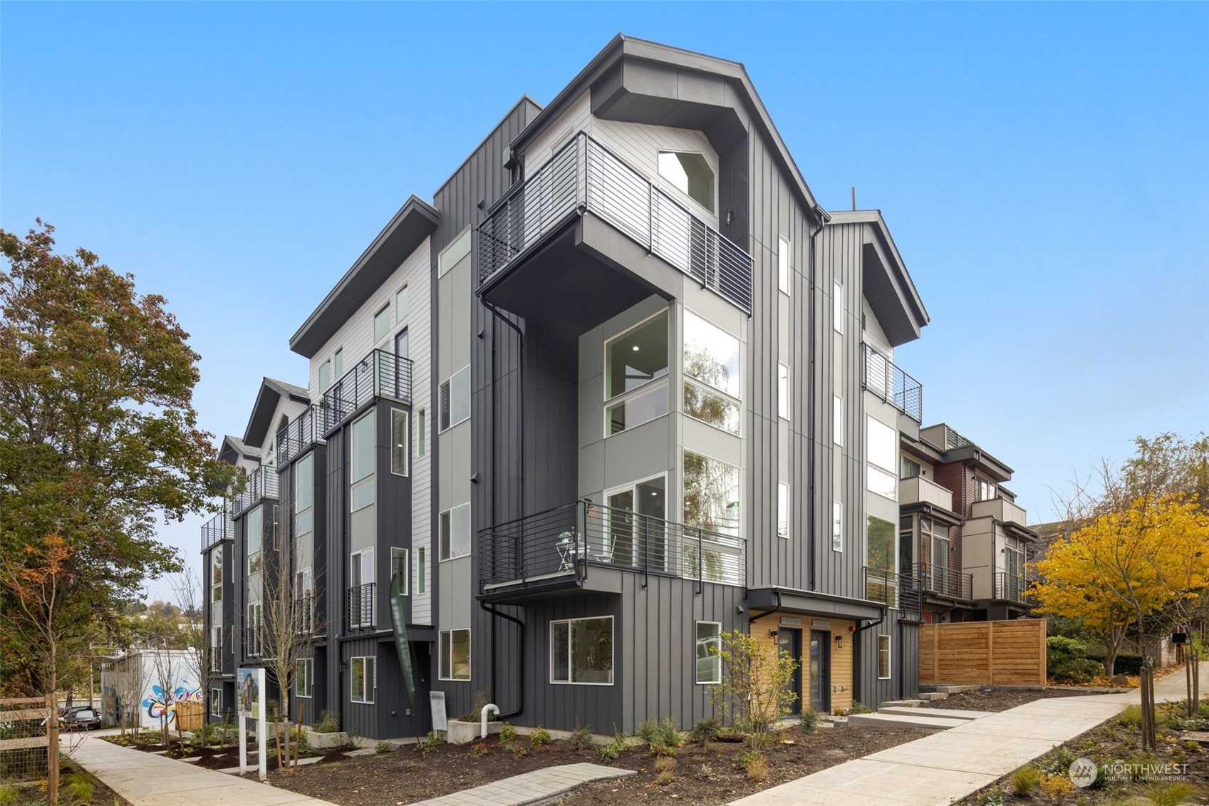 2021 W Bertona Seattle WA 98199