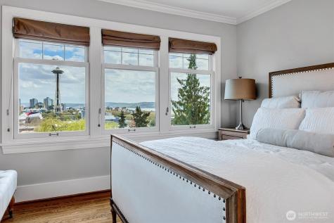 371 Prospect Street Seattle WA 98109
