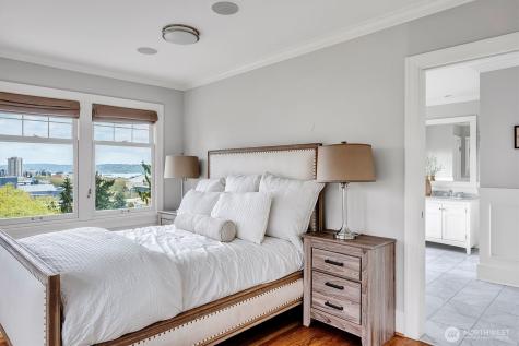 371 Prospect Street Seattle WA 98109