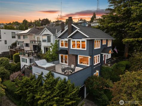 371 Prospect Street Seattle WA 98109