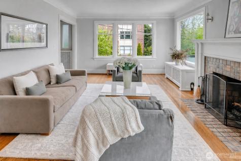 371 Prospect Street Seattle WA 98109