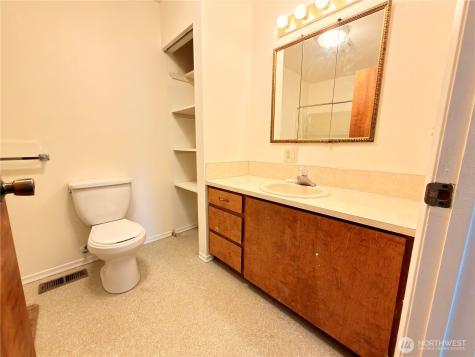 504 9th Avenue Oroville WA 98844
