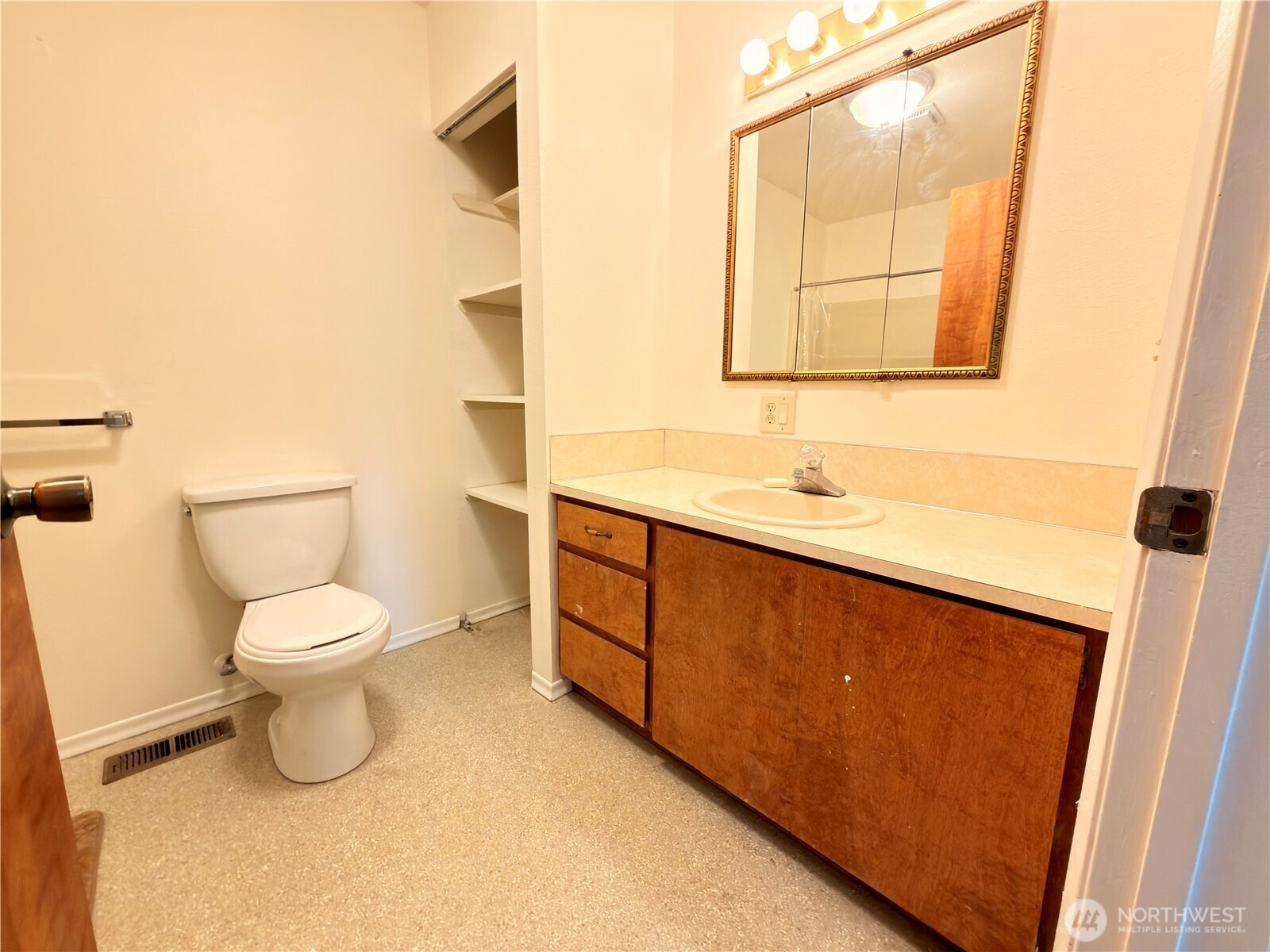 504 9th Avenue Oroville WA 98844