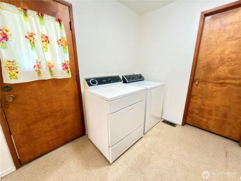 504 9th Avenue Oroville WA 98844