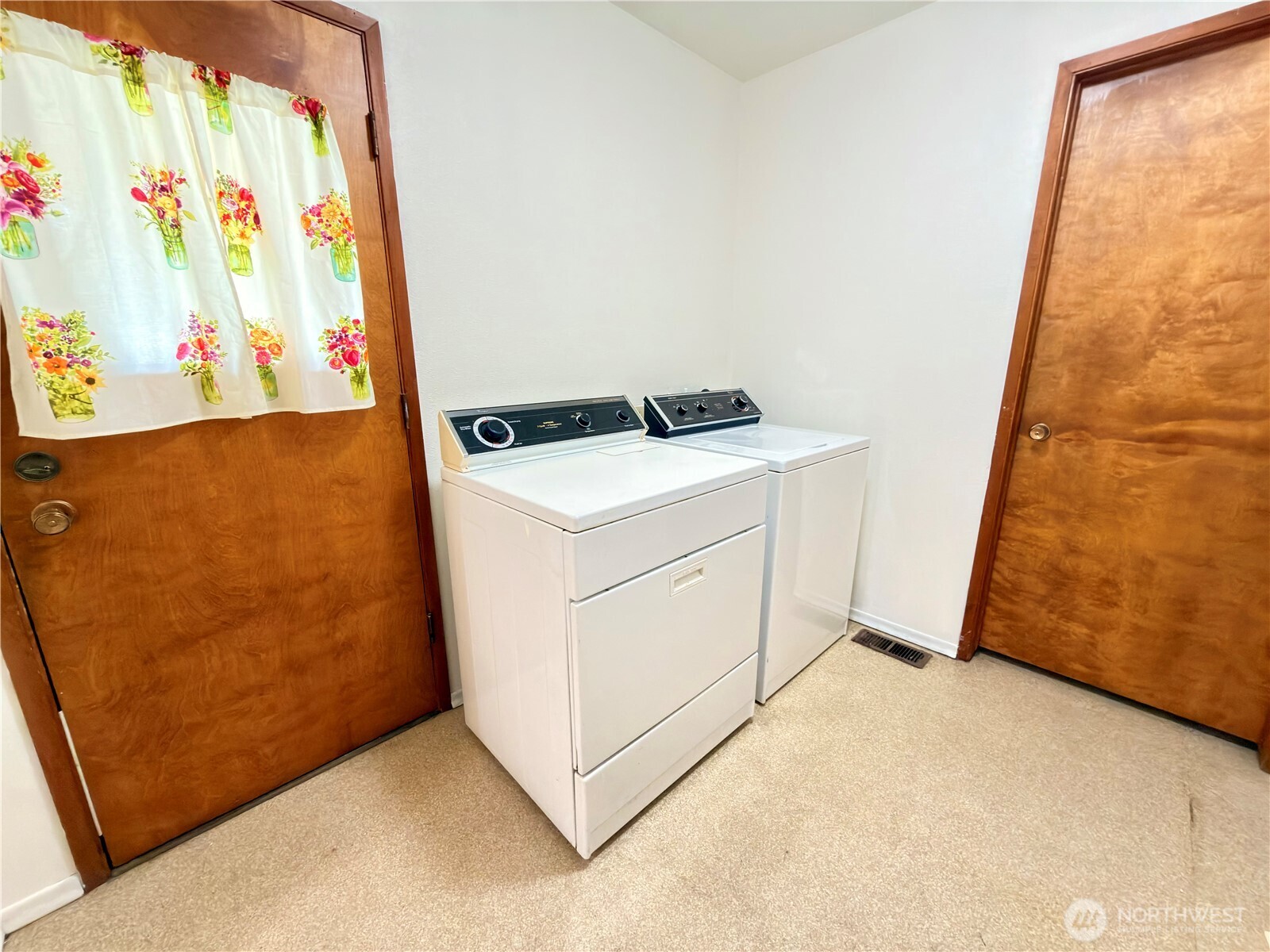 504 9th Avenue Oroville WA 98844