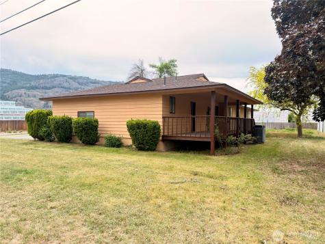 504 9th Avenue Oroville WA 98844
