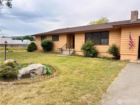 504 9th Avenue Oroville WA 98844