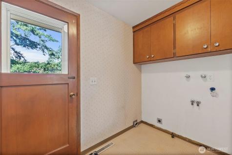 10425 123rd Street Court E Puyallup WA 98374