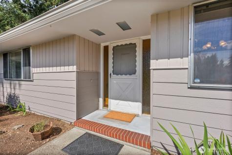 10425 123rd Street Court E Puyallup WA 98374