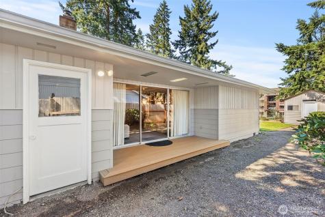 10425 123rd Street Court E Puyallup WA 98374