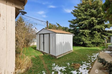 121 Dill Avenue Grand Coulee WA 99133
