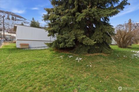 121 Dill Avenue Grand Coulee WA 99133