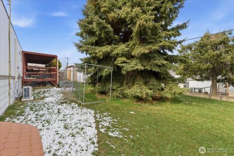 121 Dill Avenue Grand Coulee WA 99133