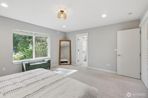 12102 10th Drive SE Everett WA 98208