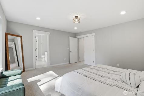 12102 10th Drive SE Everett WA 98208