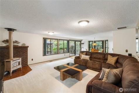 36607 9th Avenue SW Federal Way WA 98023