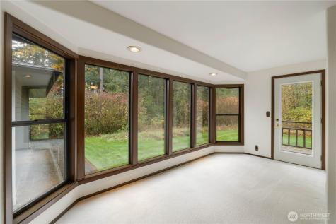 36607 9th Avenue SW Federal Way WA 98023