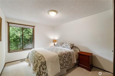 36607 9th Avenue SW Federal Way WA 98023