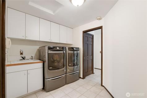 36607 9th Avenue SW Federal Way WA 98023