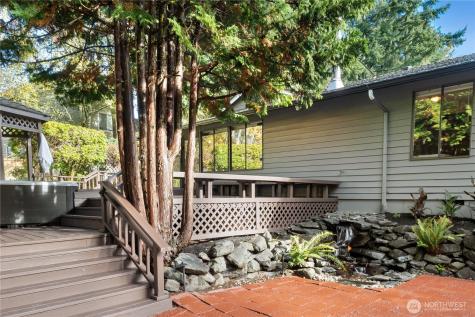 36607 9th Avenue SW Federal Way WA 98023