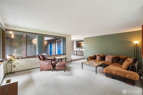 36607 9th Avenue SW Federal Way WA 98023