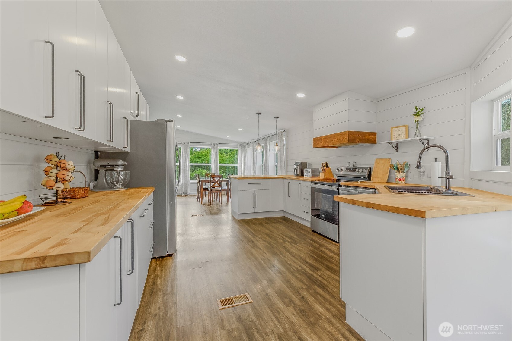 567 Quick Road Castle Rock WA 98611