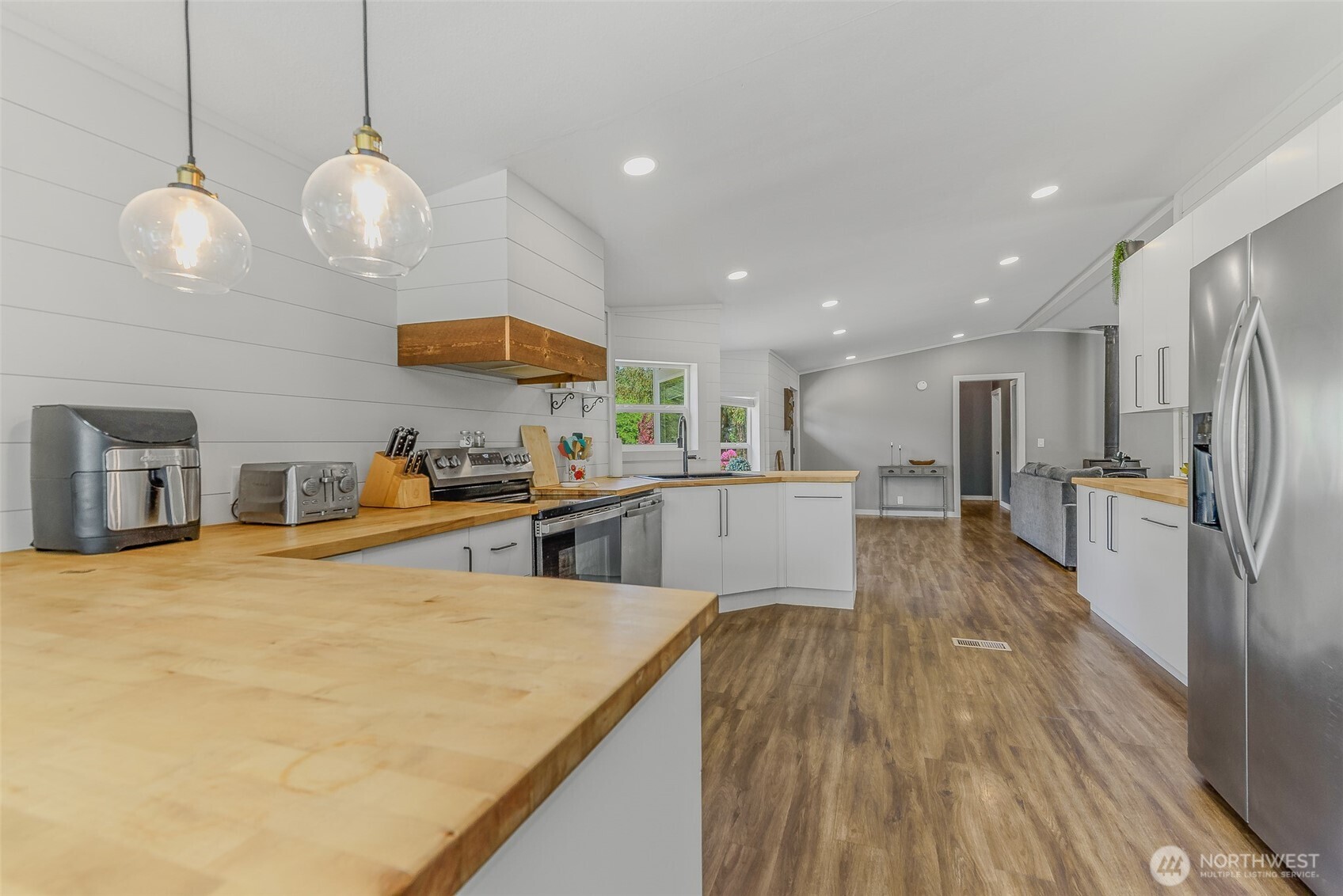 567 Quick Road Castle Rock WA 98611