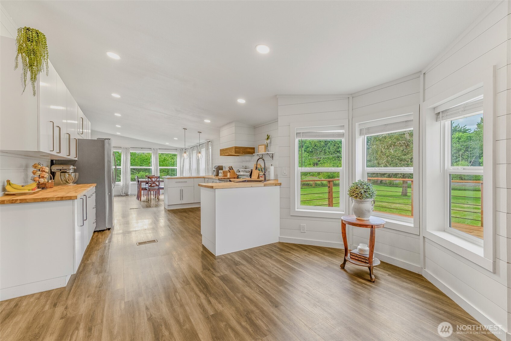 567 Quick Road Castle Rock WA 98611