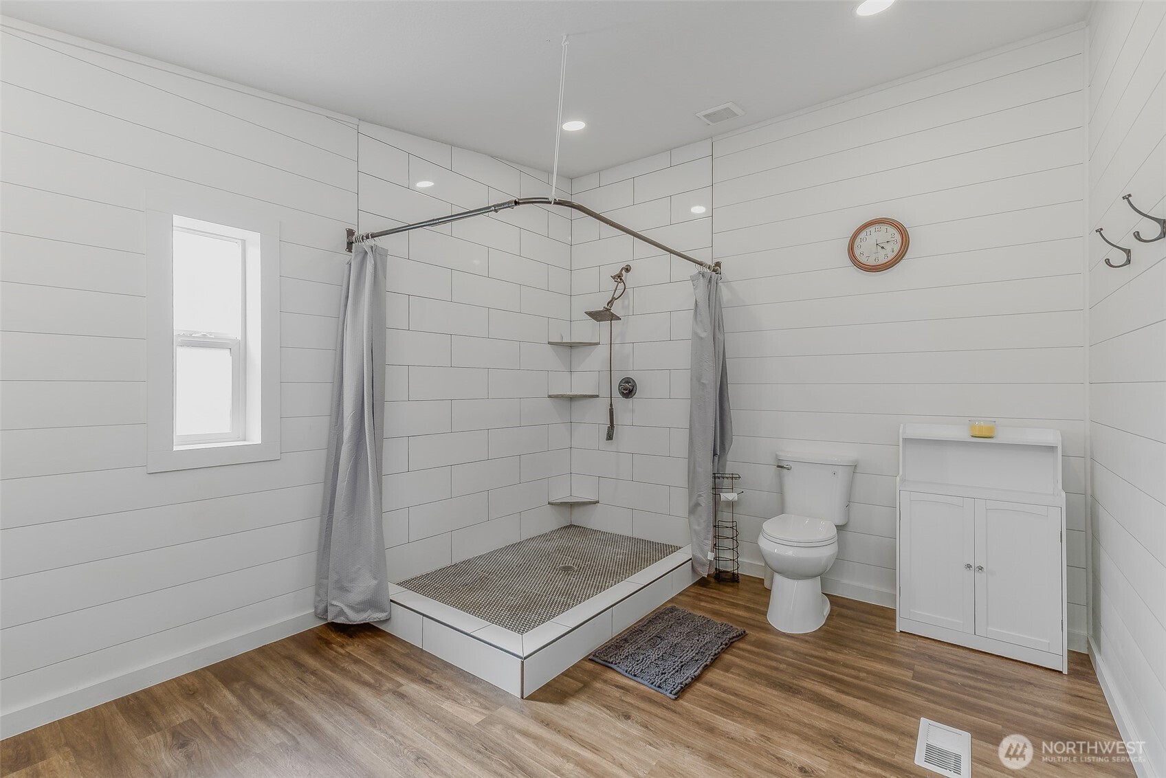 567 Quick Road Castle Rock WA 98611