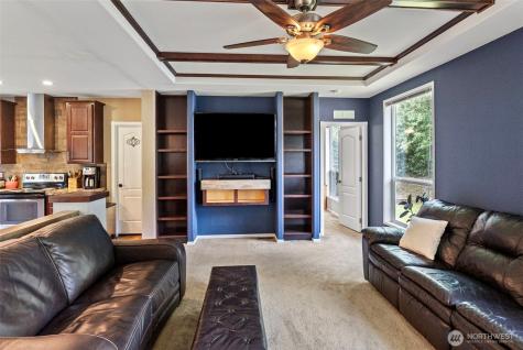 6852 SE Garfield Street Port Orchard WA 98366