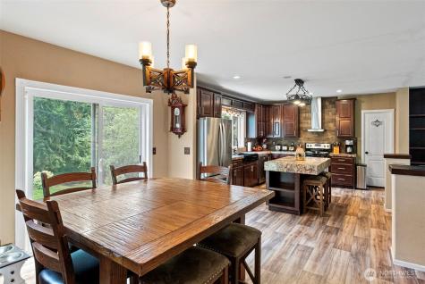 6852 SE Garfield Street Port Orchard WA 98366