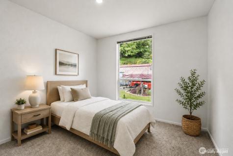 6852 SE Garfield Street Port Orchard WA 98366