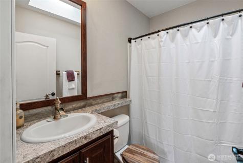 6852 SE Garfield Street Port Orchard WA 98366