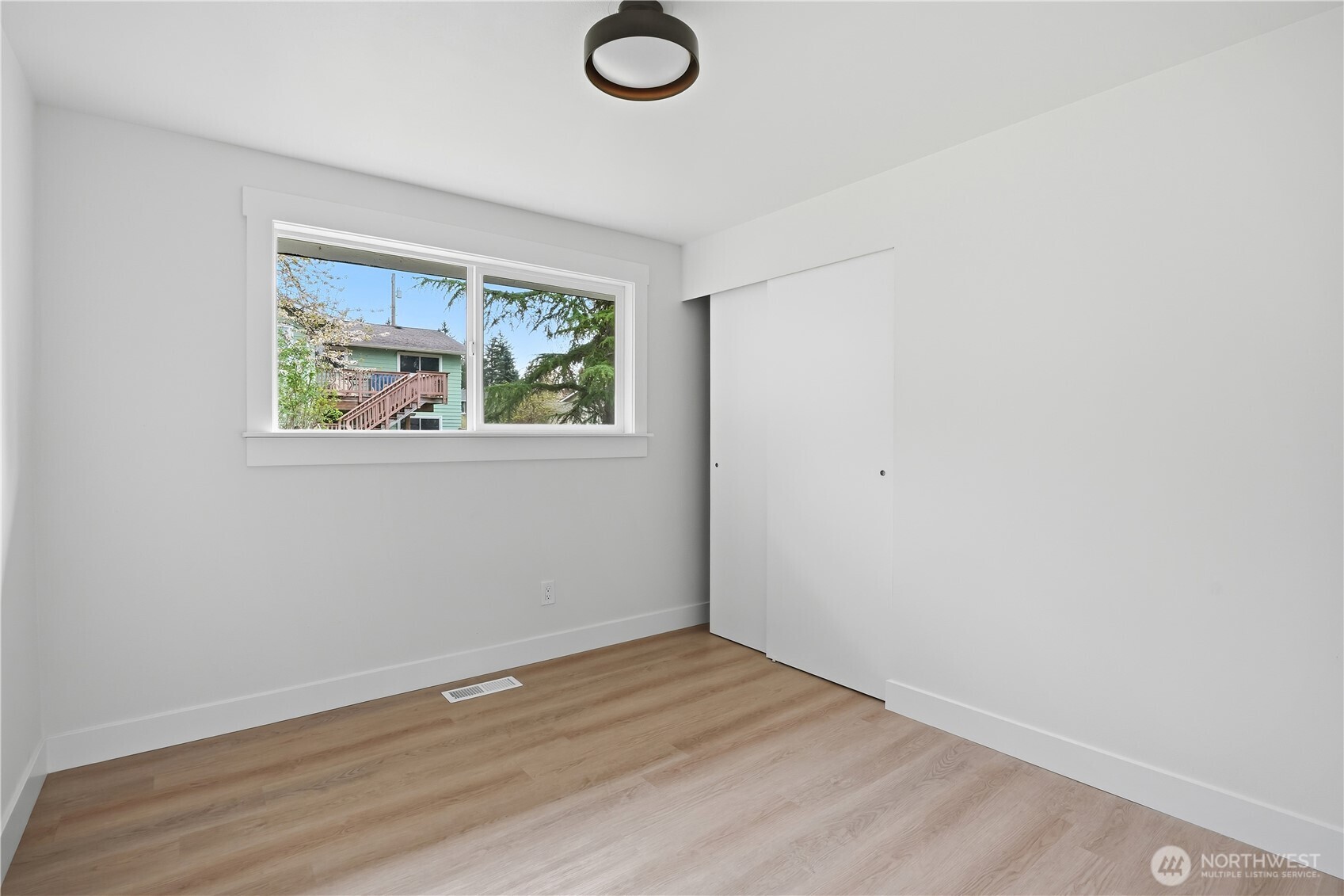 23207 46th Avenue W Mountlake Terrace WA 98043