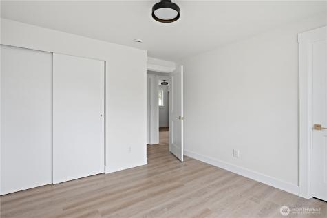 23207 46th Avenue W Mountlake Terrace WA 98043