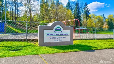 23207 46th Avenue W Mountlake Terrace WA 98043