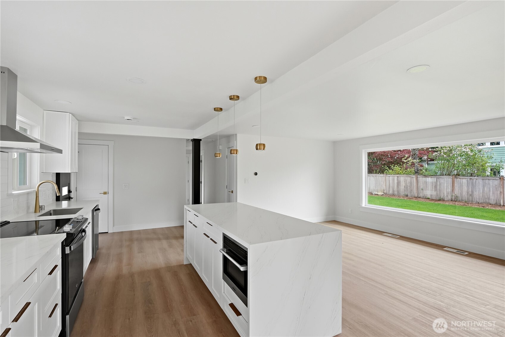23207 46th Avenue W Mountlake Terrace WA 98043
