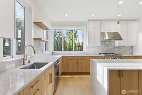 11087 SE 62nd Place Bellevue WA 98006