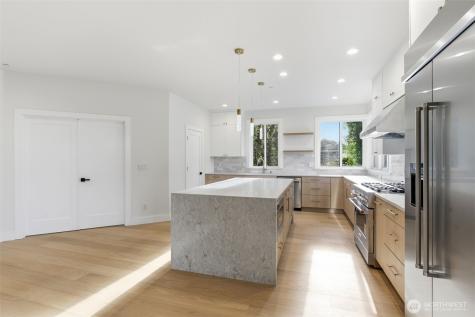 11087 SE 62nd Place Bellevue WA 98006