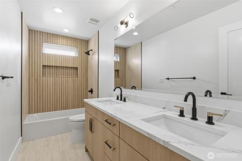 11087 SE 62nd Place Bellevue WA 98006