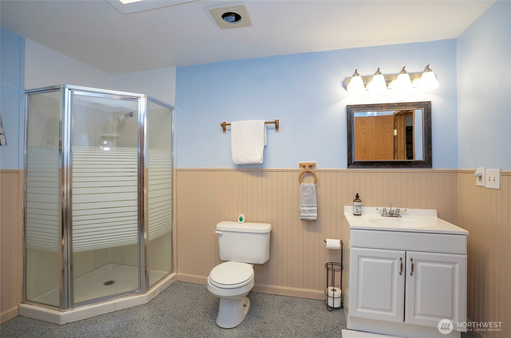 5501 NW Glenn Firs Lane Silverdale WA 98383
