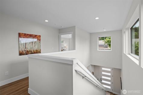 523 Bridges Avenue S Kent WA 98032